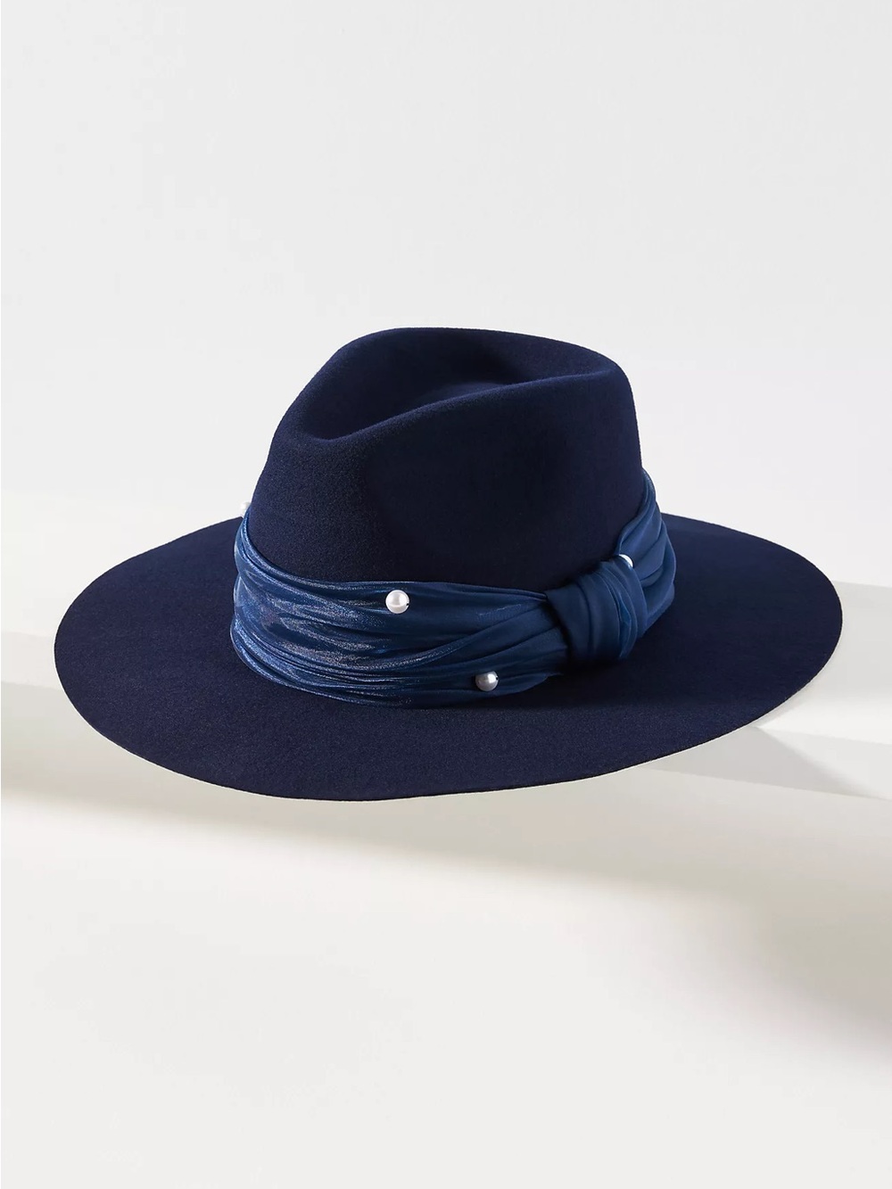 NWOT Lele Sadoughi Navy Wide-Brim Rancher Hay with Pearl-Embellished Band